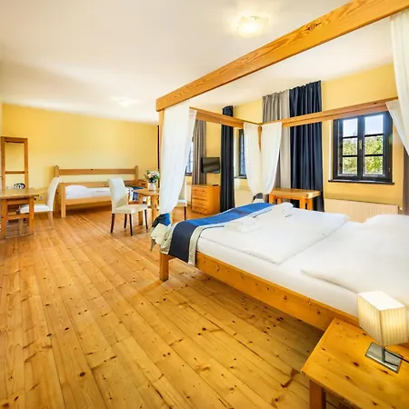 Garni Mysi Dira Hotell