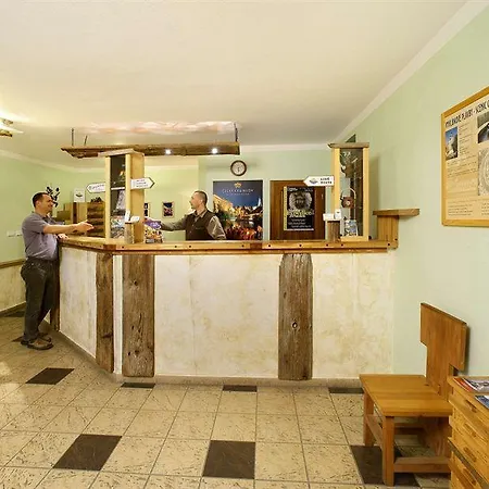 Hotel Garni Myší Díra 3*