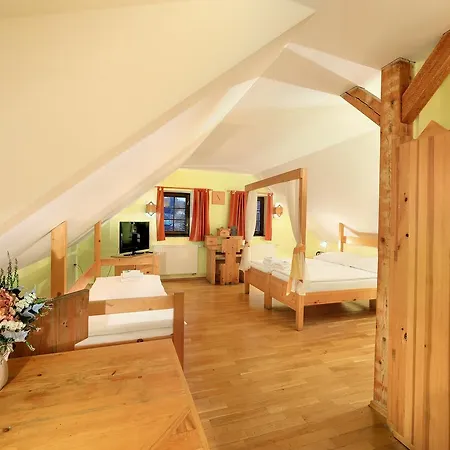 Hotel Garni Myší Díra